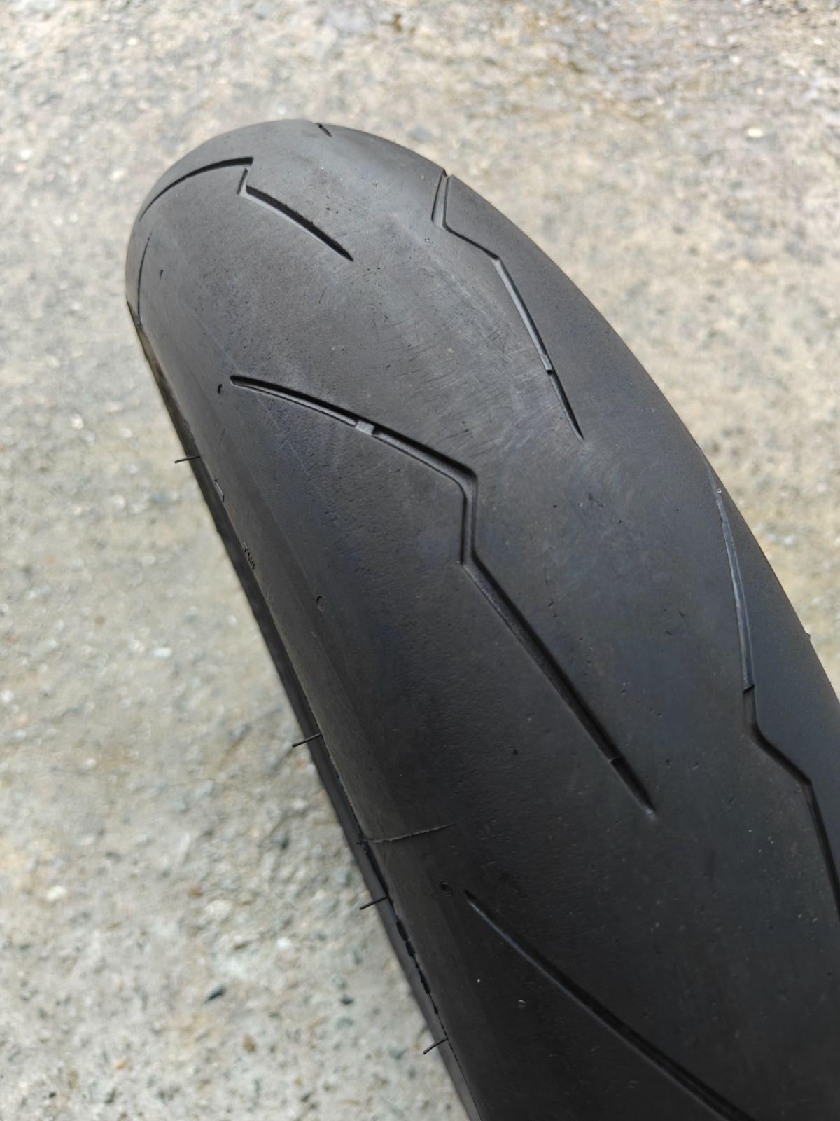ピレリ スーパーコルサV2 SP 前後セット 120/70ZR17 200/55ZR17 656
