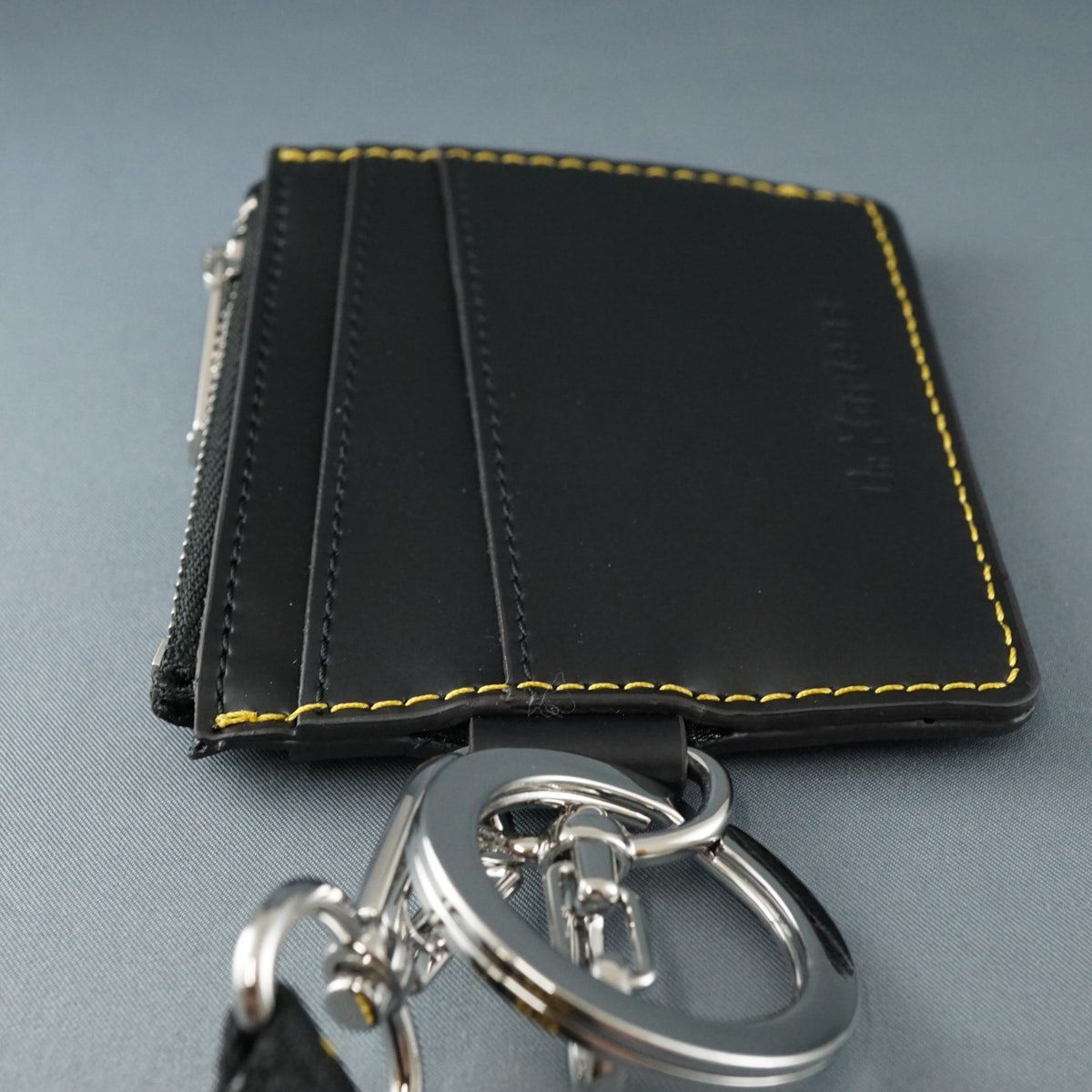 新品】Dr・Martens ドクターマーチン カードホルダー ストラップ付き