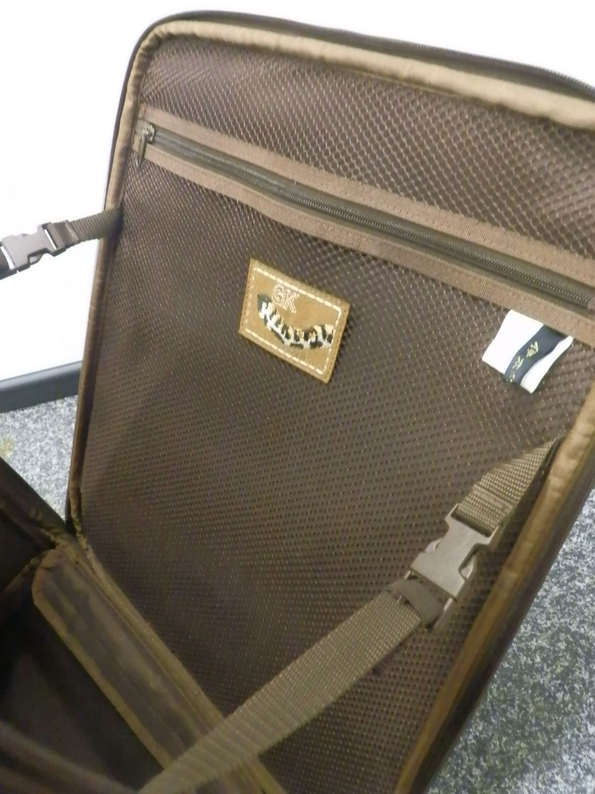 中古品 伊太利屋 イタリヤ GK レオパード柄 約40L キャリーケース