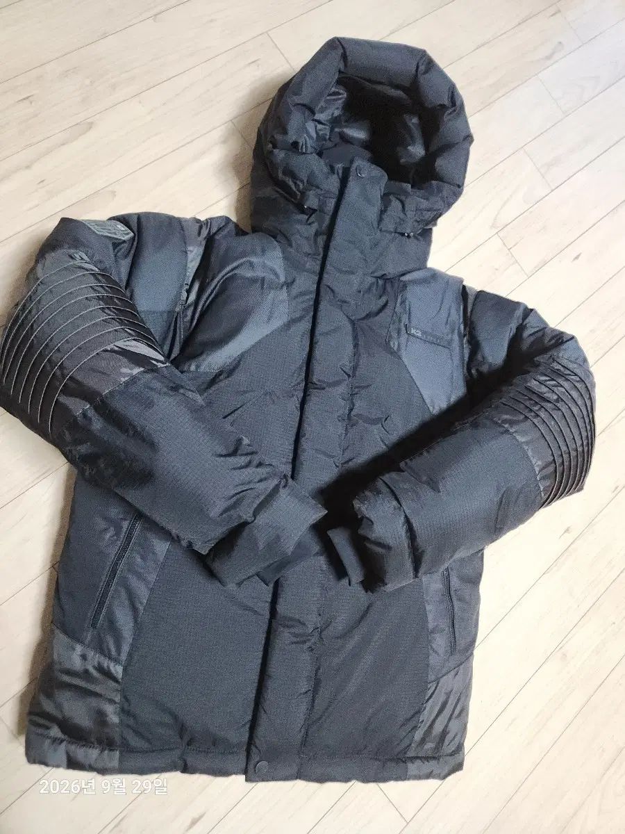 K2 コボルト エクストリーム グースダウン 必須アイテム ほぼ新品 出品