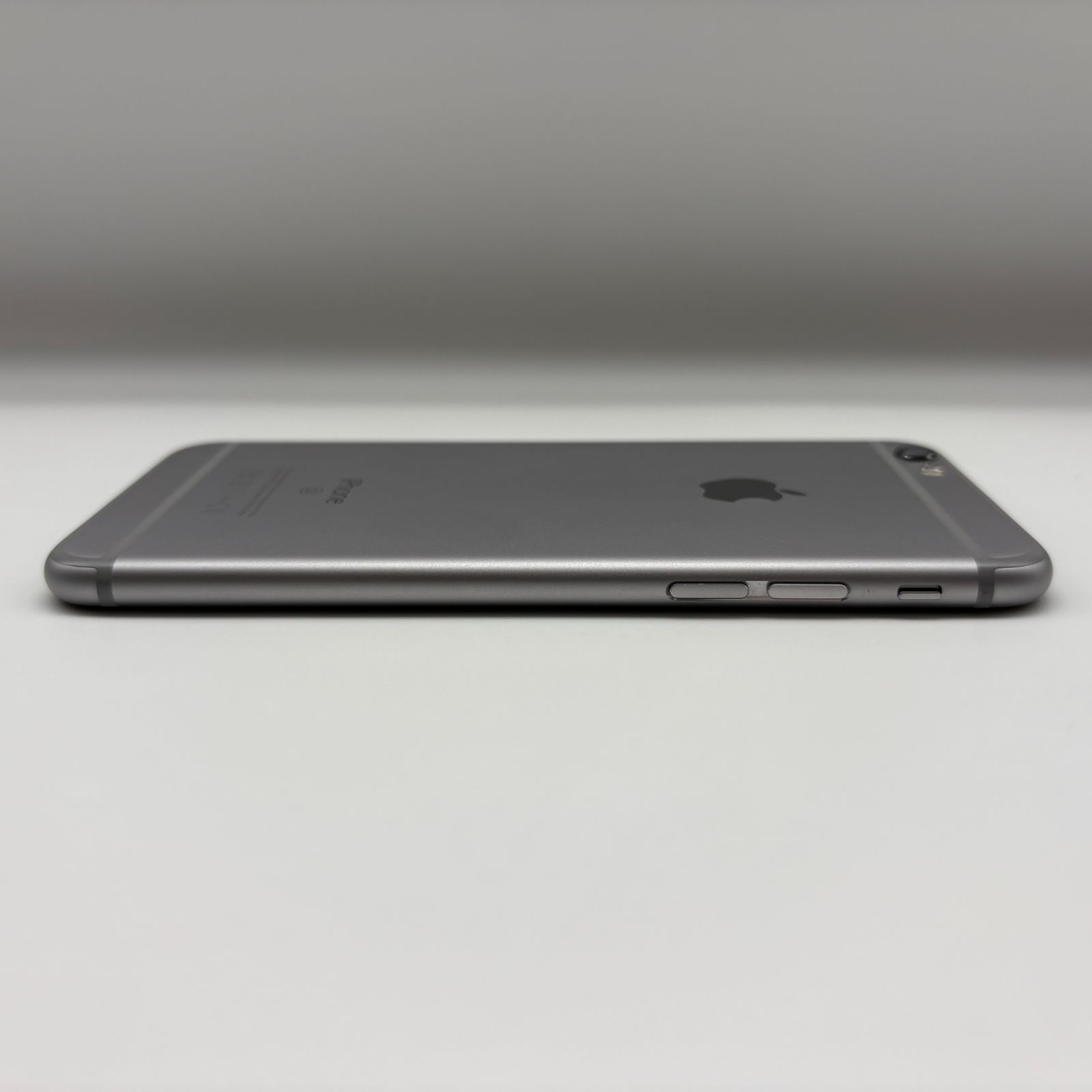 iPhone6s 64GB SIMフリー スペースグレイ - メルカリ