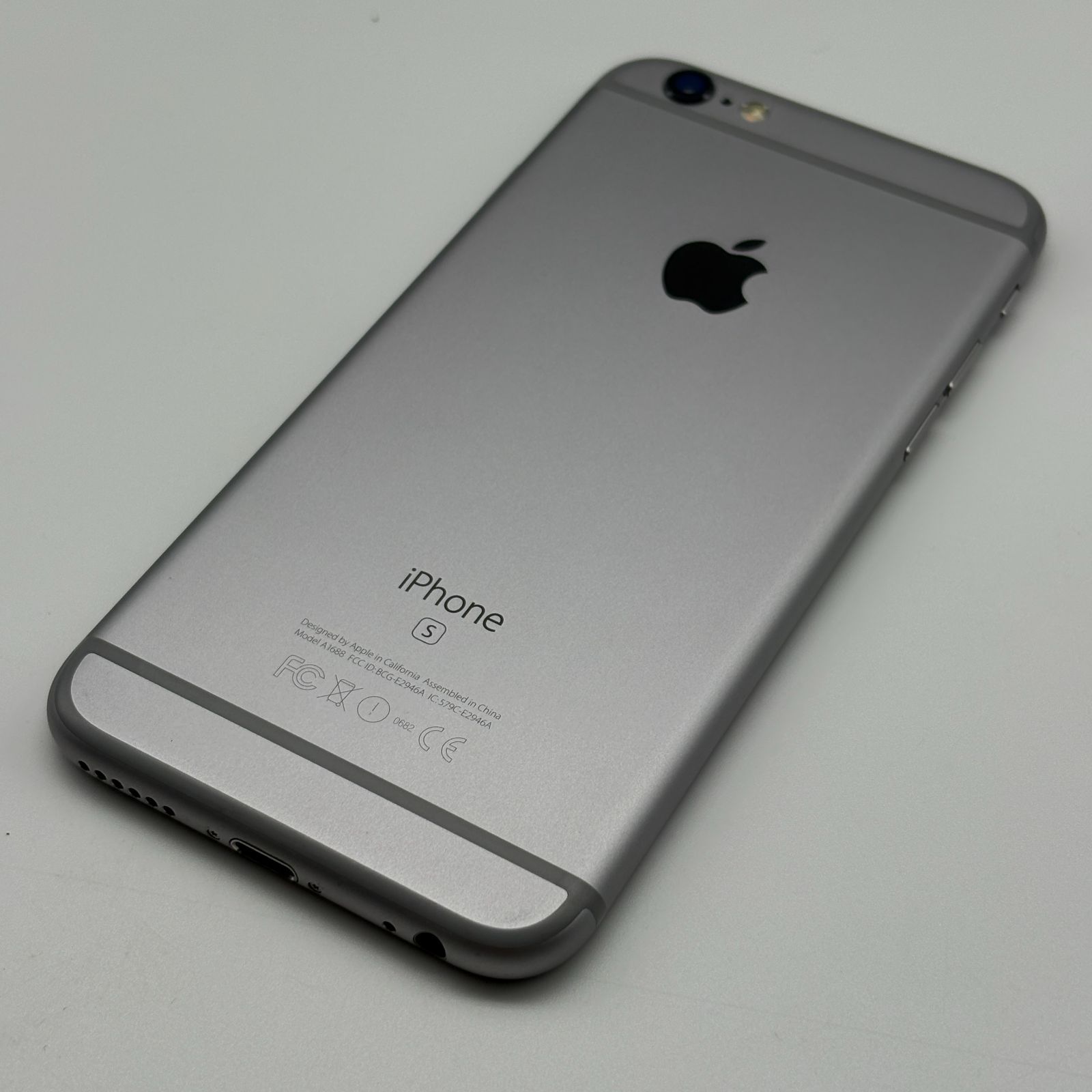 iPhone6s 64GB SIMフリー スペースグレイ - メルカリ