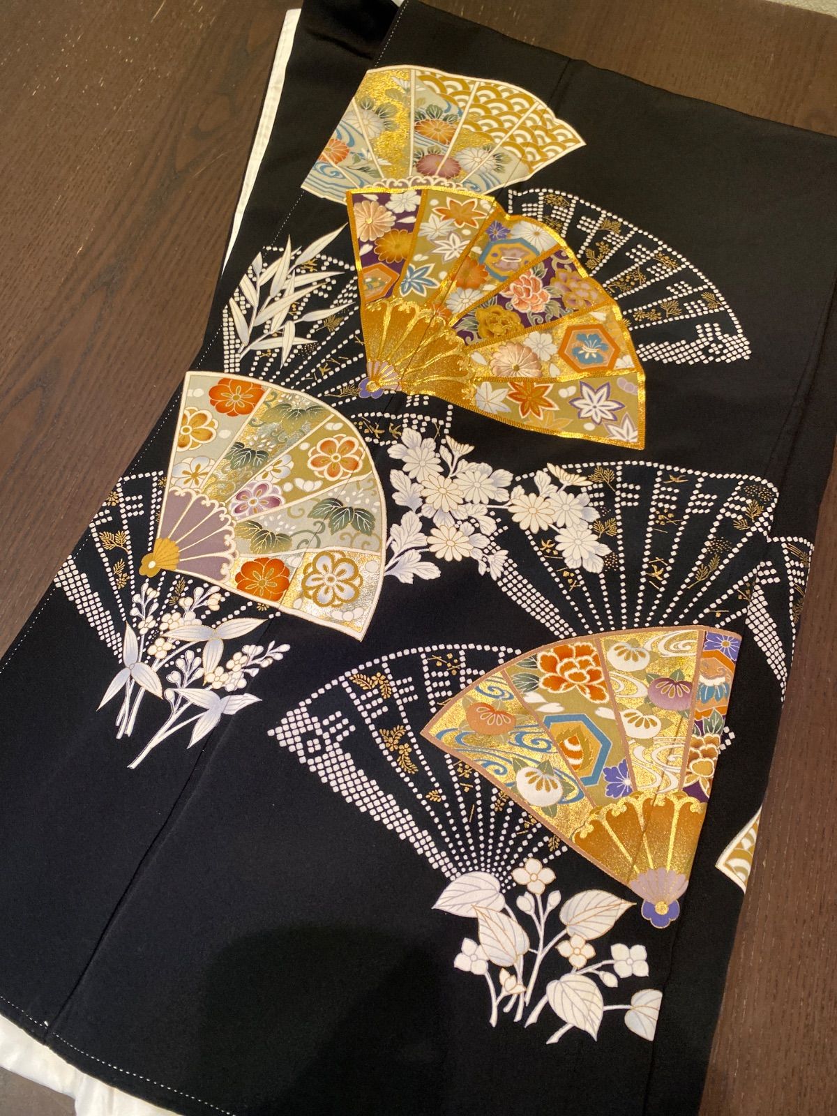 【まとめ売り】着物・ リメイク素材 ハンドメイド 正絹 アンティーク きものまとめ売り】正絹留袖5枚 リメイク素材 ハンドメイド向け - メルカリ