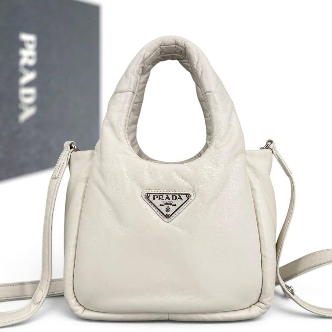 定価35万 プラダ　1BA359 ソフト パデッド ミニハンドバッグ　PRADA　2WAY　ハンドバッグ　ホワイト　ナッパレザー