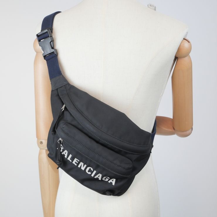 BALENCIAGA（バレンシアガ）ウィール ベルトバッグ ボディバッグ