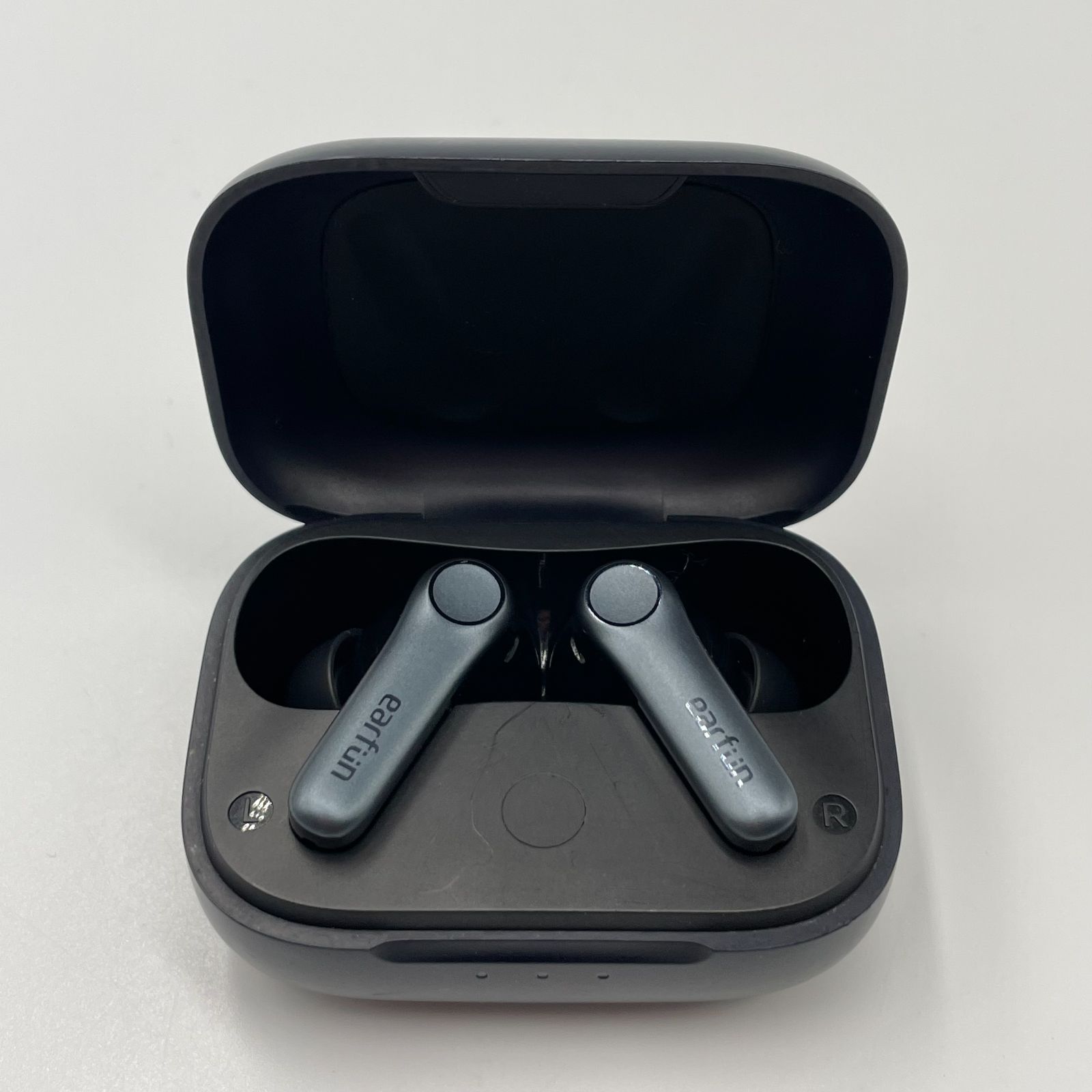 □EarFun 完全ワイヤレスイヤホン ブラック Bluetooth TWS 充電ケース 