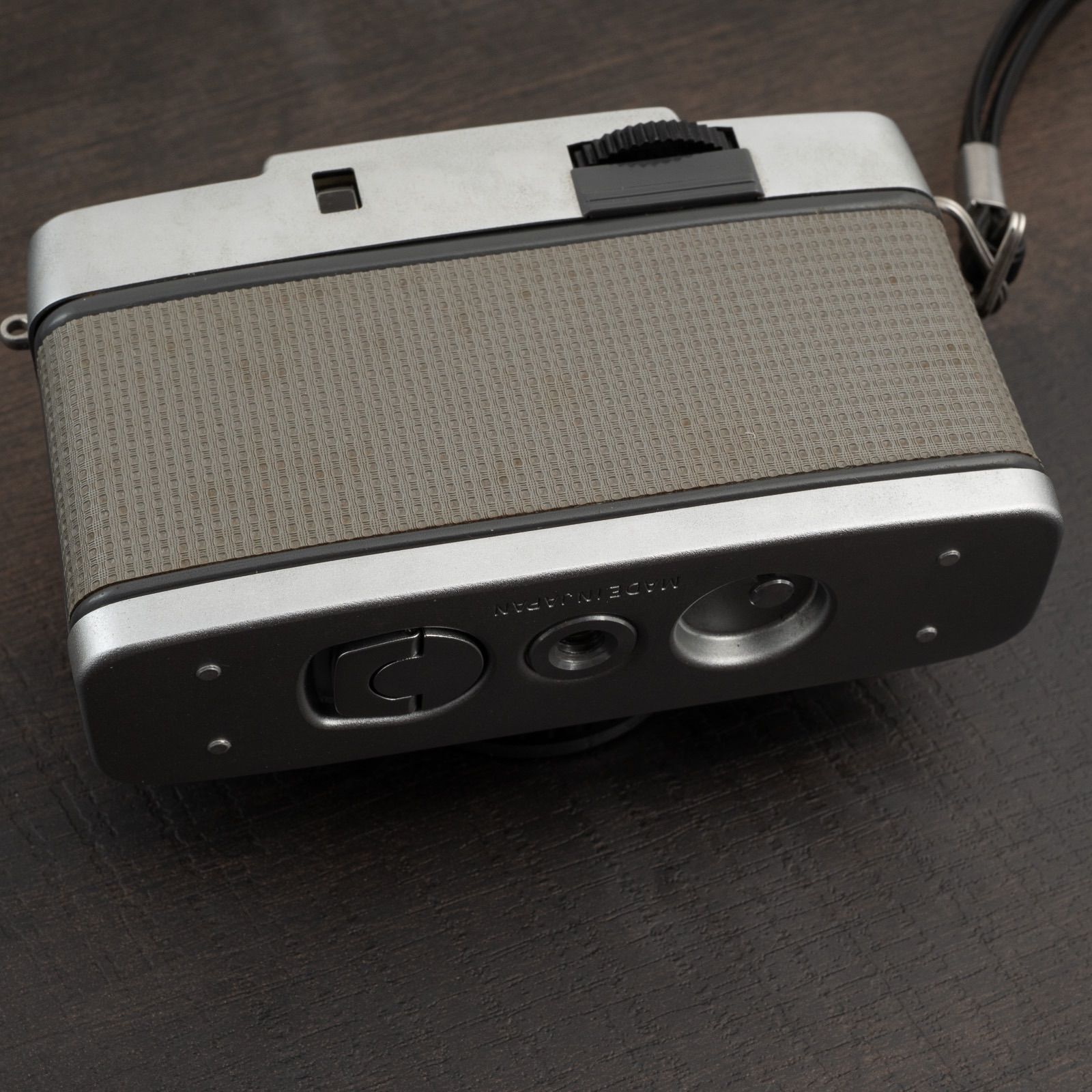 整備・清掃済】OLYMPUS PEN EE 赤ベロOK！すぐ使えるハーフカメラ
