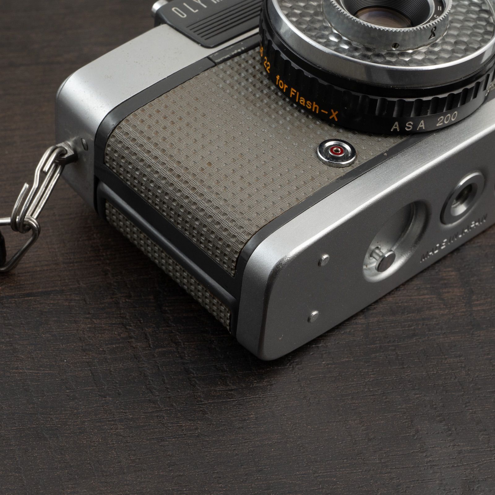 整備・清掃済】OLYMPUS PEN EE 赤ベロOK！すぐ使えるハーフカメラ