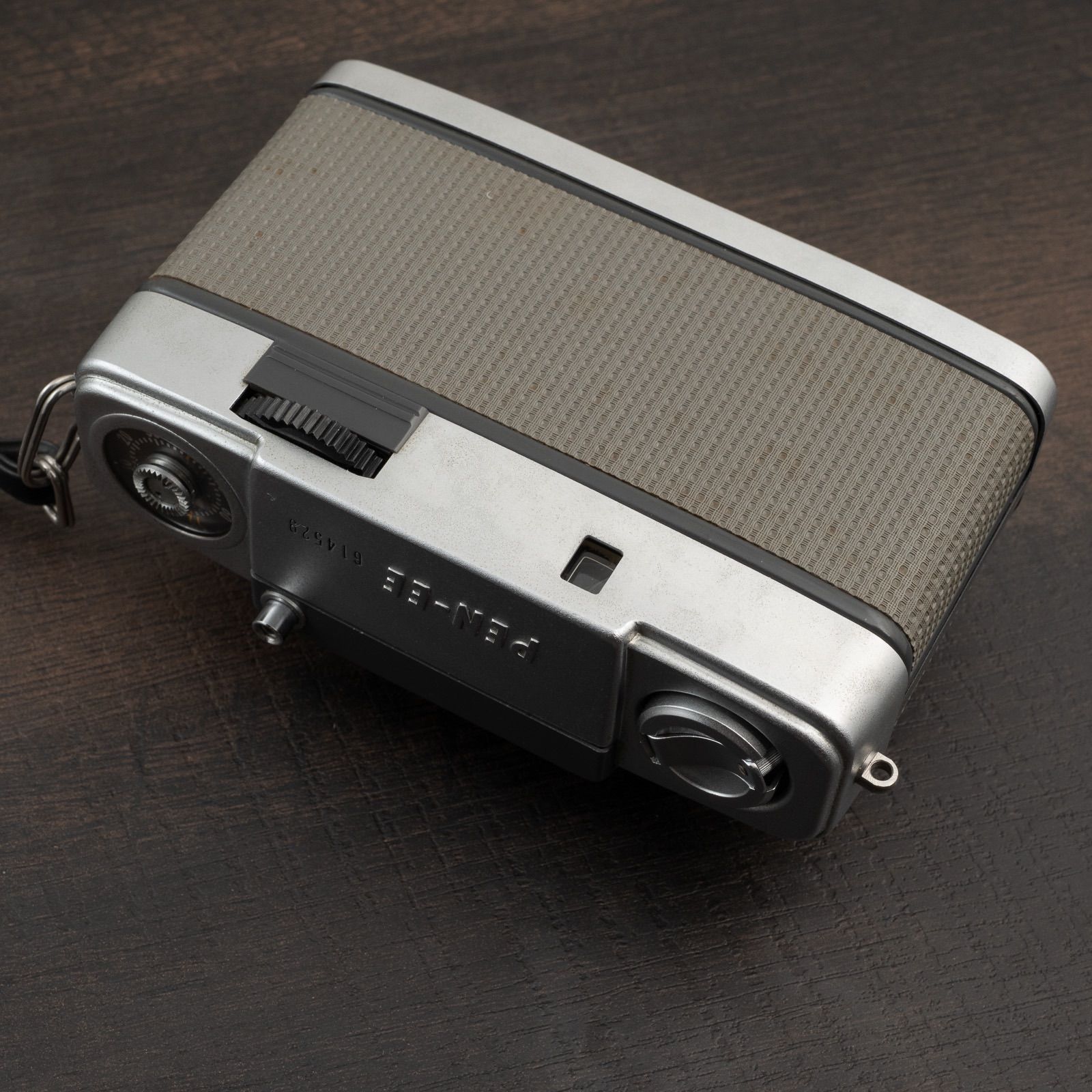整備・清掃済】OLYMPUS PEN EE 赤ベロOK！すぐ使えるハーフカメラ