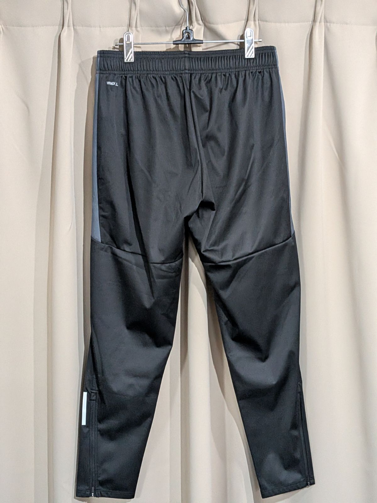 https://assets.mercari-shops-static.com/-/large/plain/2JXUsB6QFcWr6cFHZKXctd.jpg@jpg