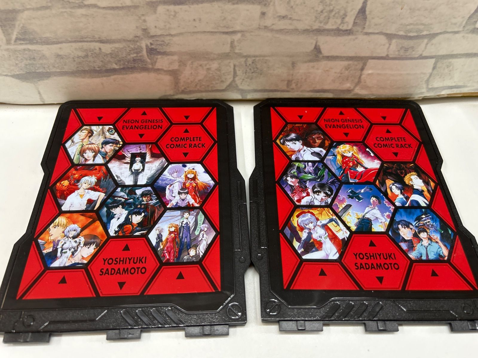 N4-20】◇ 中古 新世紀エヴァンゲリオン 全巻収納ブックエンド - メルカリ