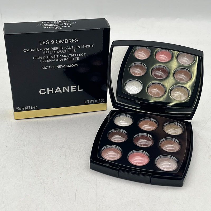 未使用 シャネル CHANEL レ ヌフ オンブル 587 ザ ニュー スモーキー