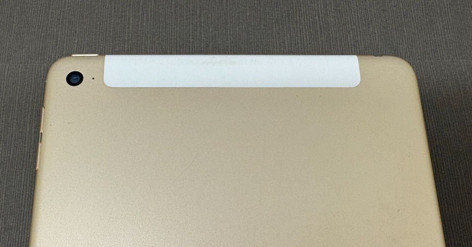 iPad mini 4 32GB ゴールド docomo ジャンク - メルカリ