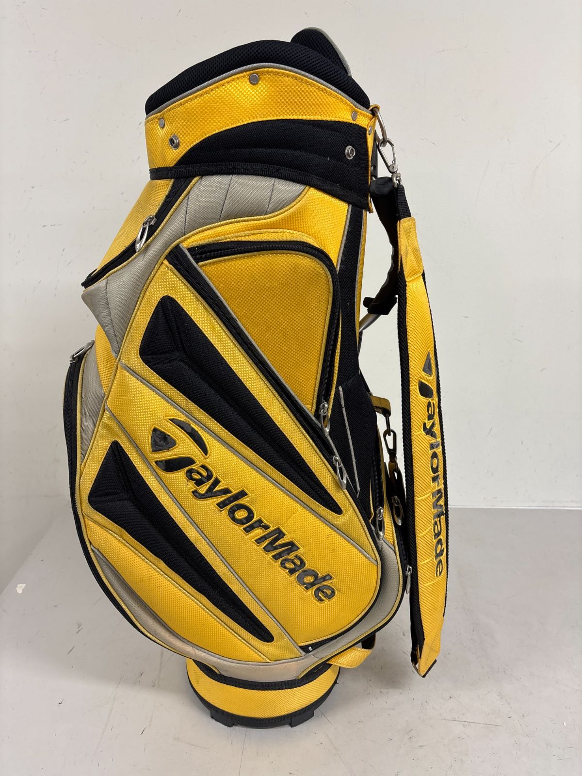 送料無料【TaylorMade テーラーメイド】キャディバッグ ゴルフバッグ