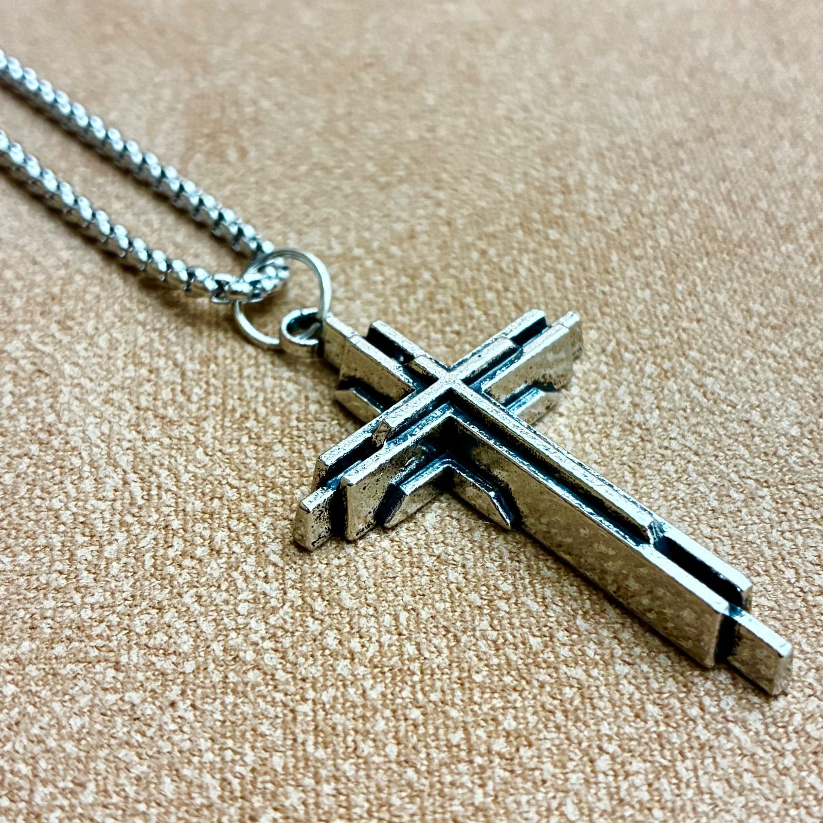 https://assets.mercari-shops-static.com/-/large/plain/2JXVFihqHRRhwjXNB9cqcY.jpg@jpg