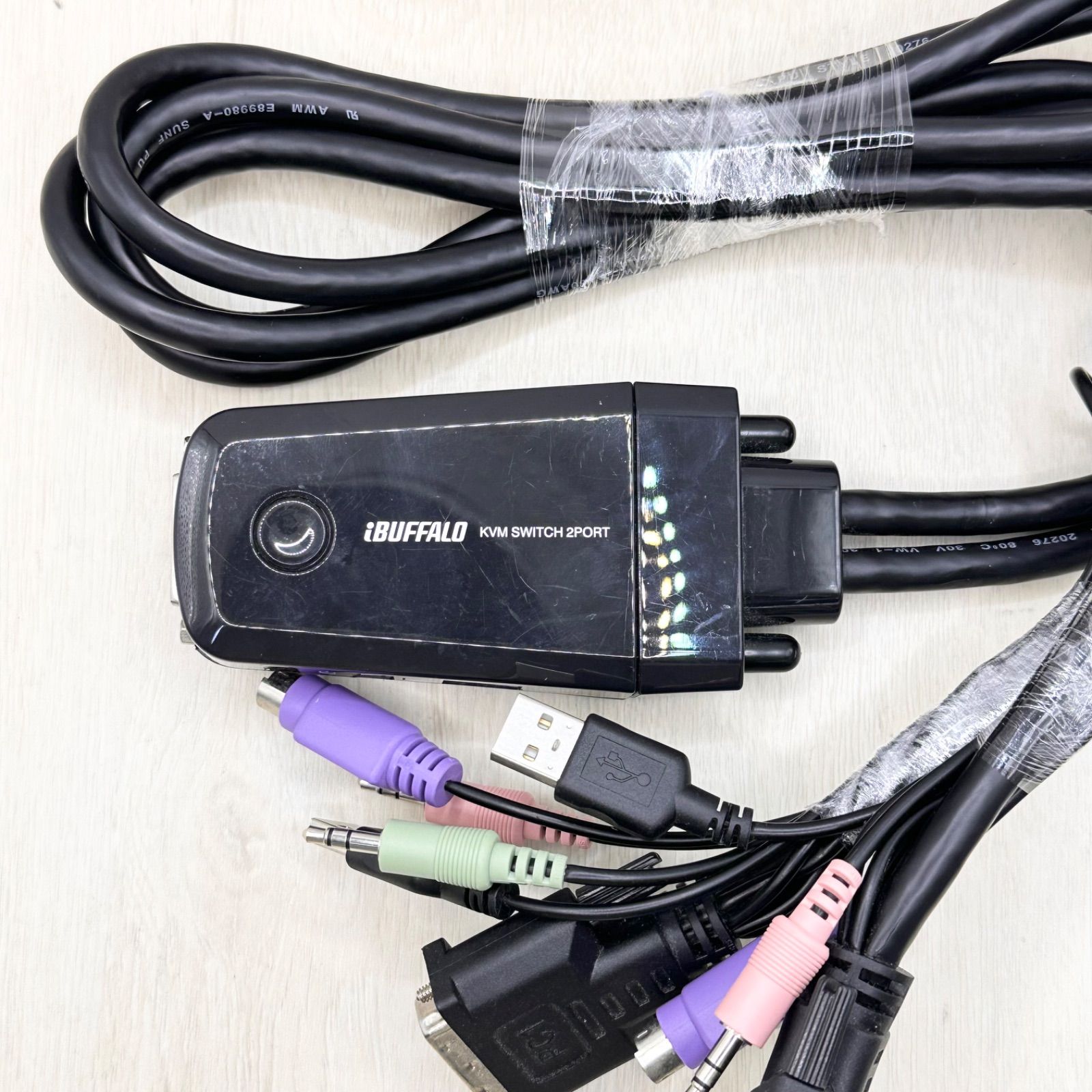 BUFFALO パソコン自動切替器 2台用 DVI USB PS/2 - メルカリ
