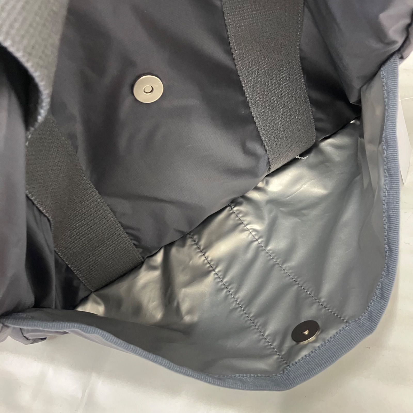 9436 【美品】 LeSportsac レスポートサック エッセンシャル METRO