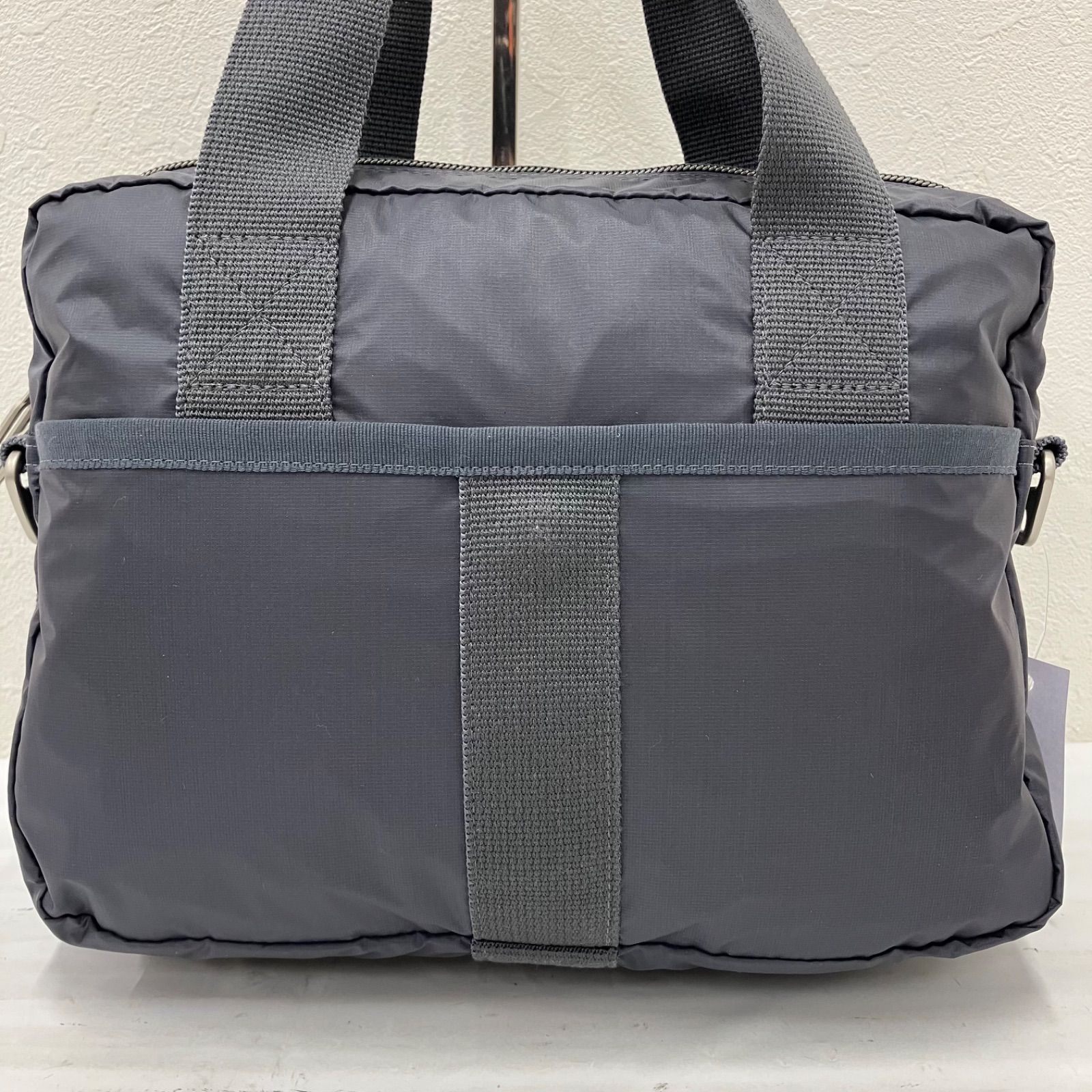 9436 【美品】 LeSportsac レスポートサック エッセンシャル METRO
