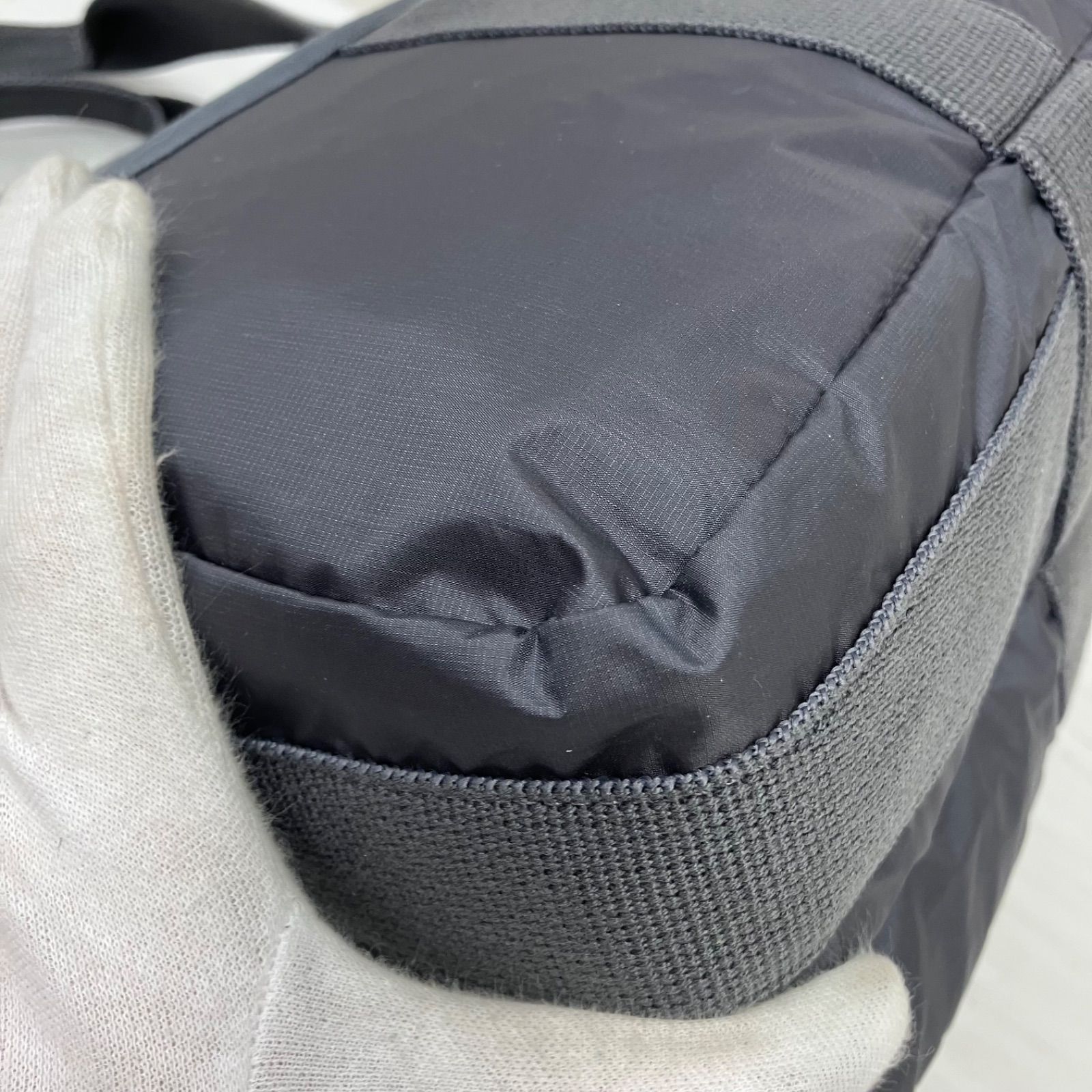 9436 【美品】 LeSportsac レスポートサック エッセンシャル METRO