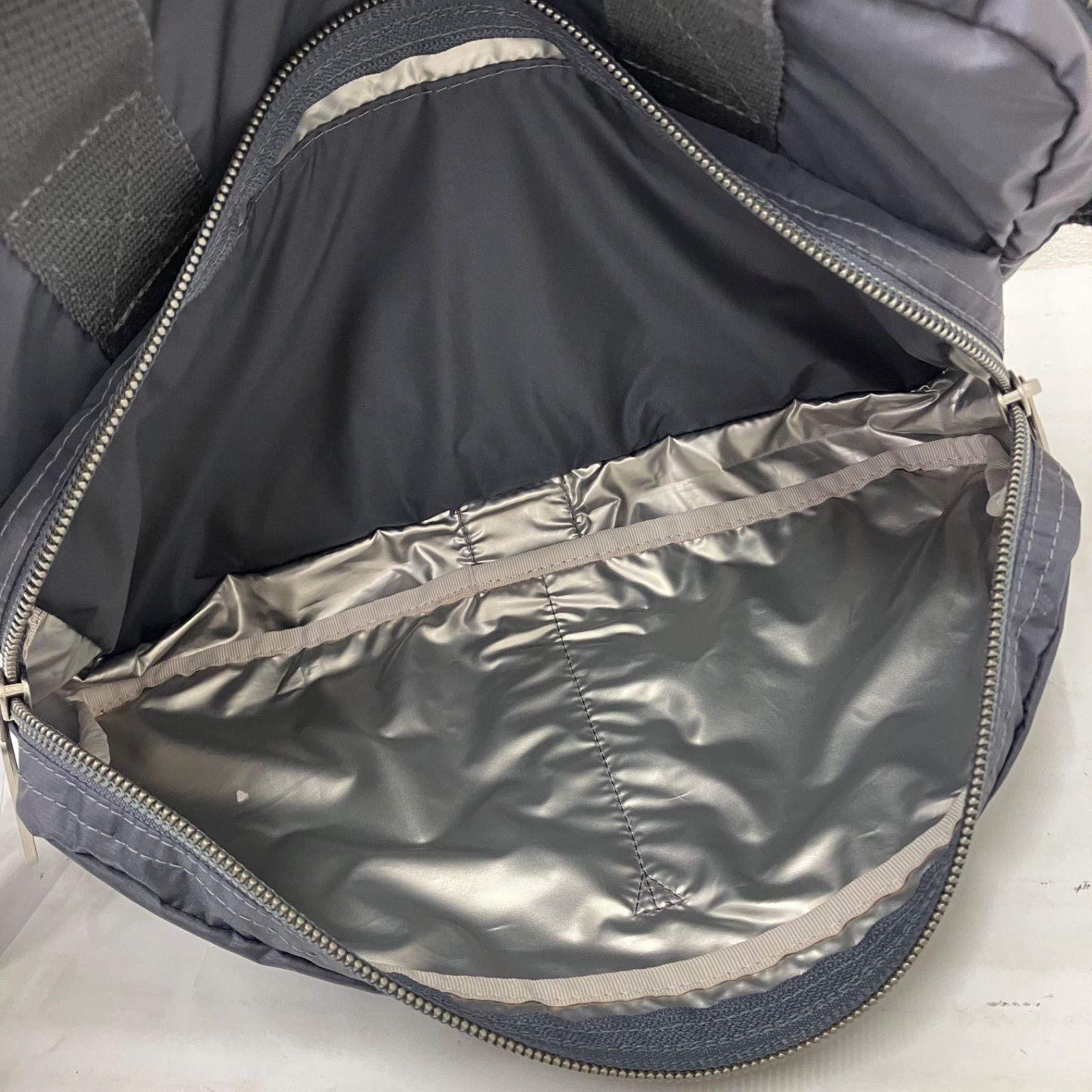 9436 【美品】 LeSportsac レスポートサック エッセンシャル METRO