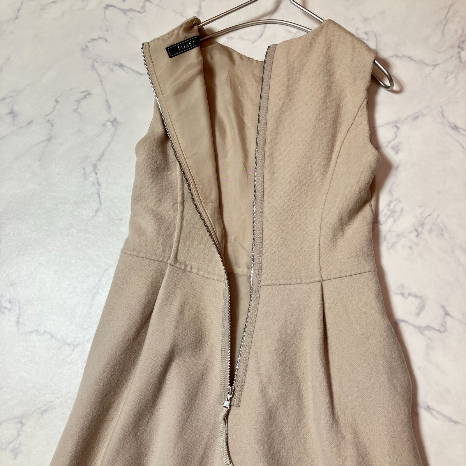 M FOXEY ノースリーブワンピース ロング Aライン ワンピース ベージュ