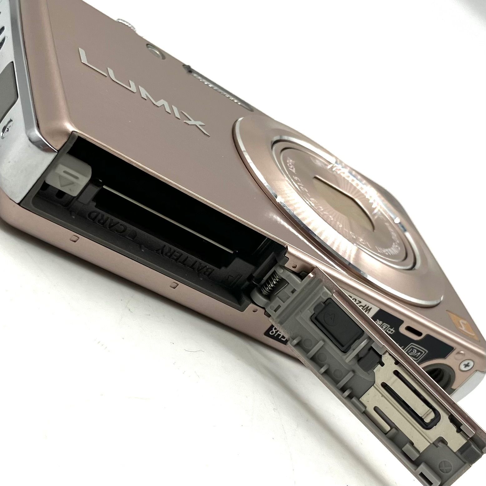 FA852【動作確認済み】Panasonic デジタルカメラ LUMIX DMC-FH8 ピンク