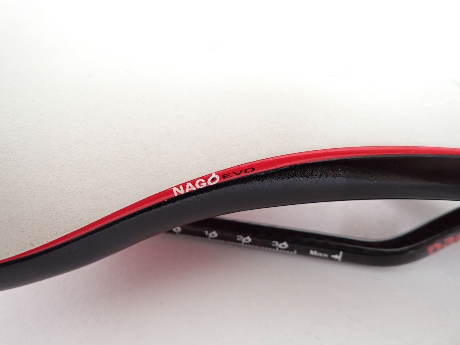 ∴ Prologo プロロゴ NAGO EVO サドル カーボンレール - メルカリ