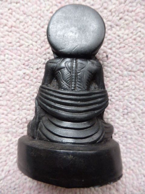 https://assets.mercari-shops-static.com/-/large/plain/2JXViYGwGb3SymXX4jAh2w.jpg@jpg
