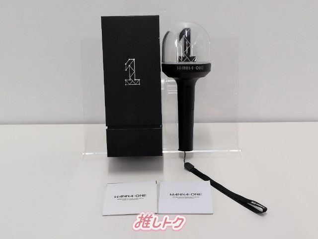 Wanna One 512,Forever.展　ペンライト　トレカ　写真集 Wanna One ペンライト OFFICIAL LIGHT STICK - メルカリ