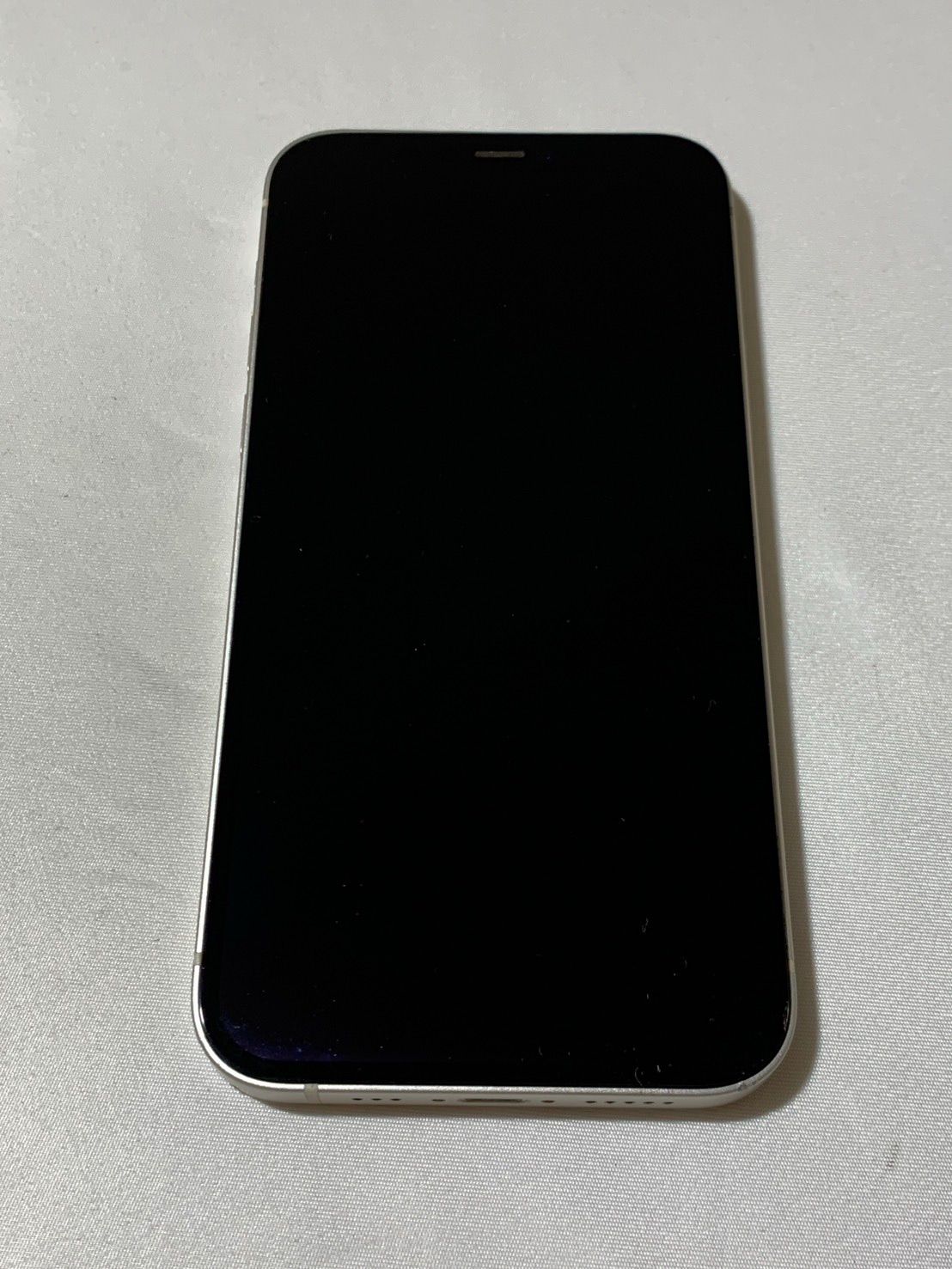 iPhone 12 ホワイト ジャンク品 - メルカリ