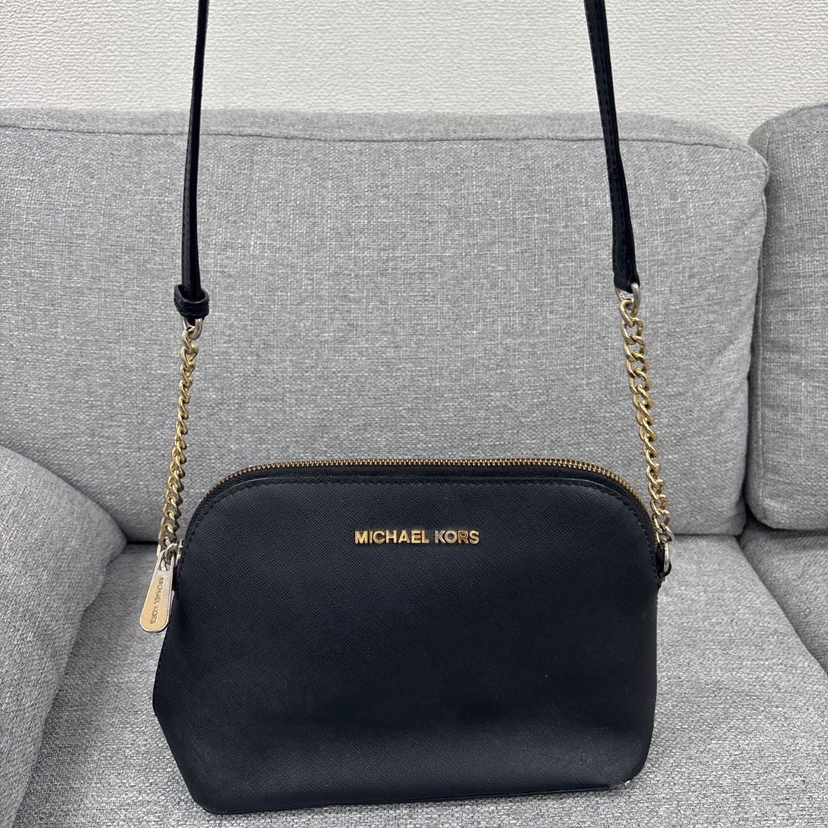 買ってね　MICHAEL KORS ショルダーバッグ ブラック MICHAEL KORS ショルダーバッグ ブラック - メルカリ