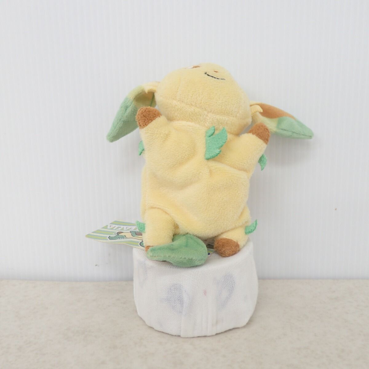 GWセール 2007年製 ポケドール リーフィア 紙タグ付き ポケモン ポケモンセンター くったりぬいぐるみ リーフィア 紙タグ付き