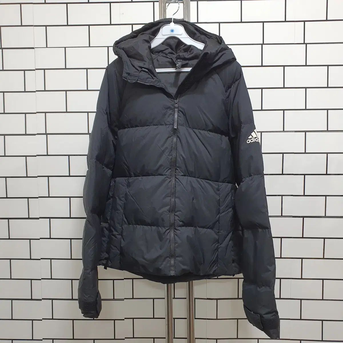 -48 アディダス パファー フード ダウン 100 L 8,507円