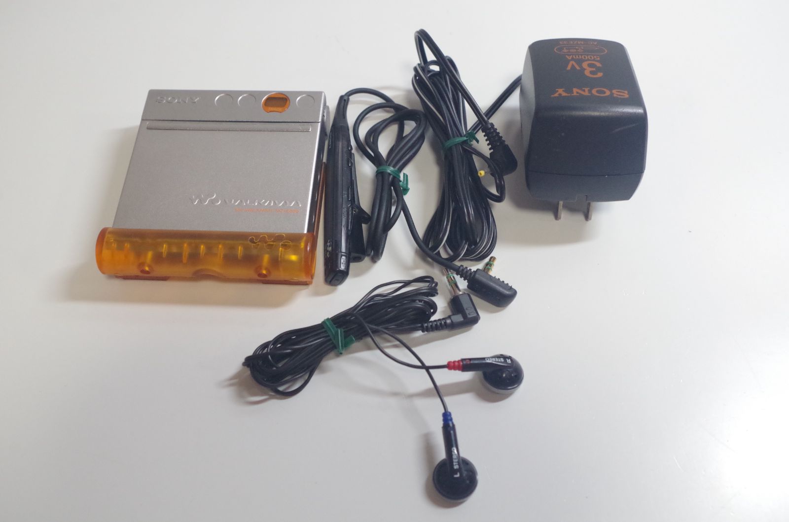 A8376 SONY MD WALKMAN MZ-E800 ポータブルMDプレーヤー - メルカリ