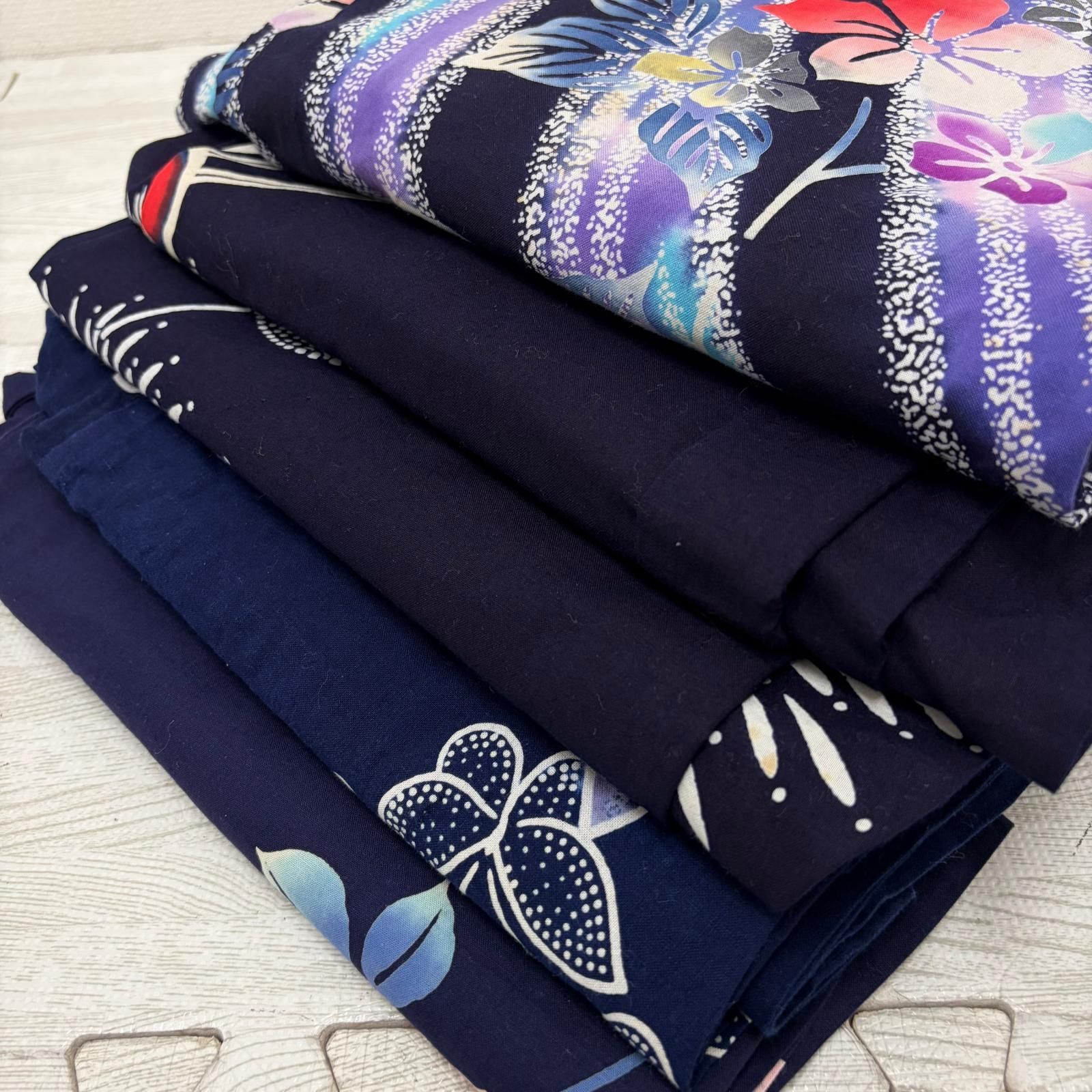 まとめ売り②★浴衣　リメイク用　色々5枚　美品★ 綿浴衣 5着 浴衣まとめ売り リメイク材料 S-2214 - メルカリ