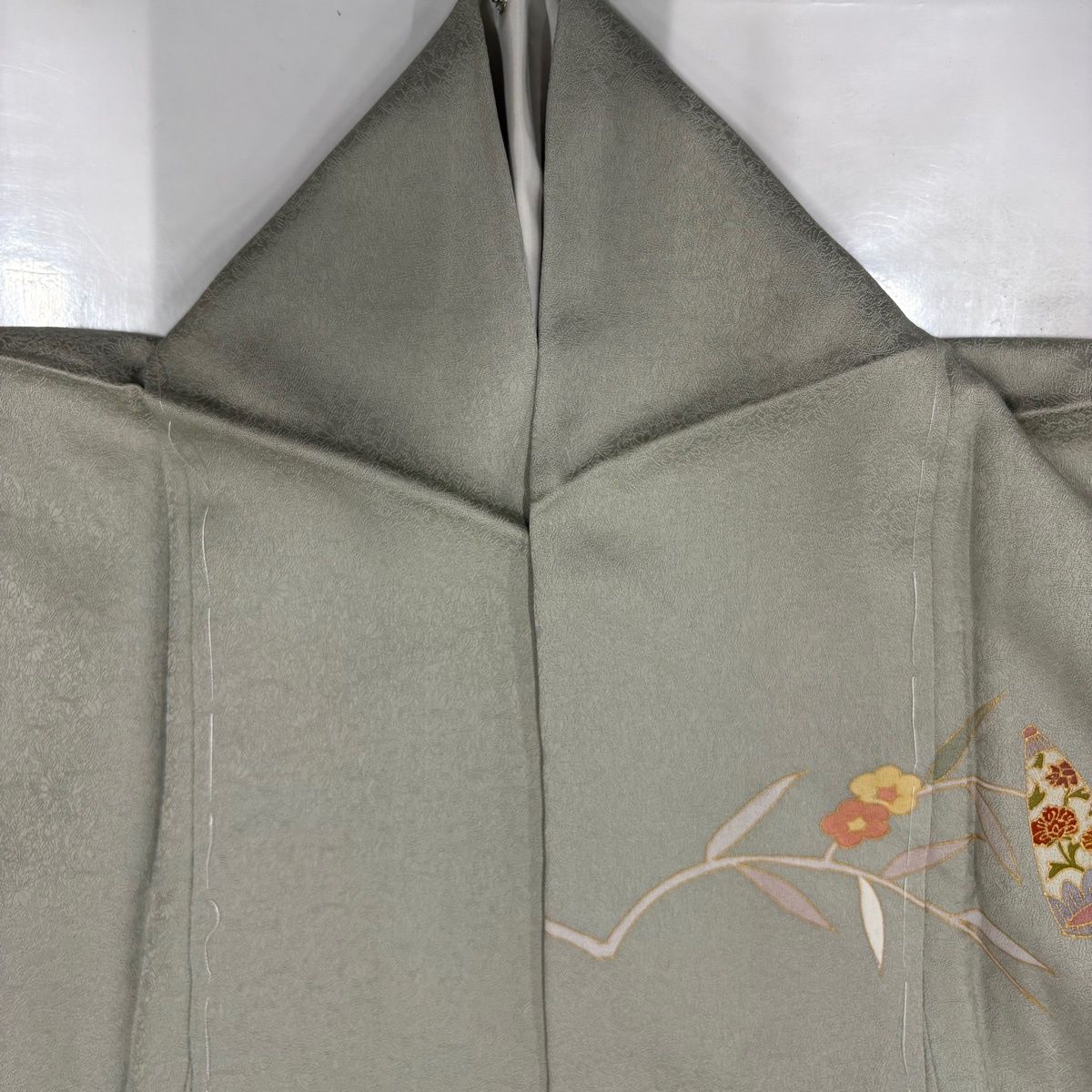 美品】 付下げ 身丈167.5cm 裄丈66.5cm M 袷 番傘 草花 金彩 ぼかし 灰