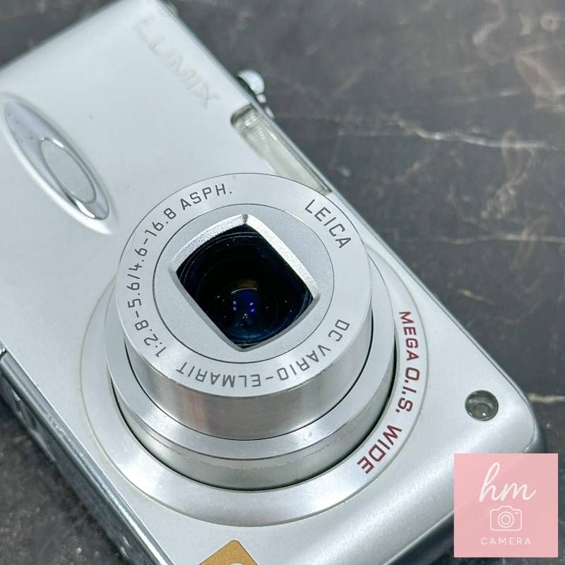 Panasonic LUMIX DMC-FX01 シルキーシルバー シルバー 600万画素 光学
