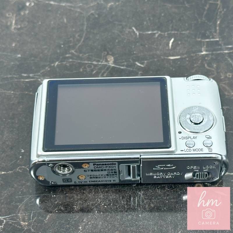 ケース付き】Panasonic LUMIX DMC-FX01 シルキーシルバー シルバー 600