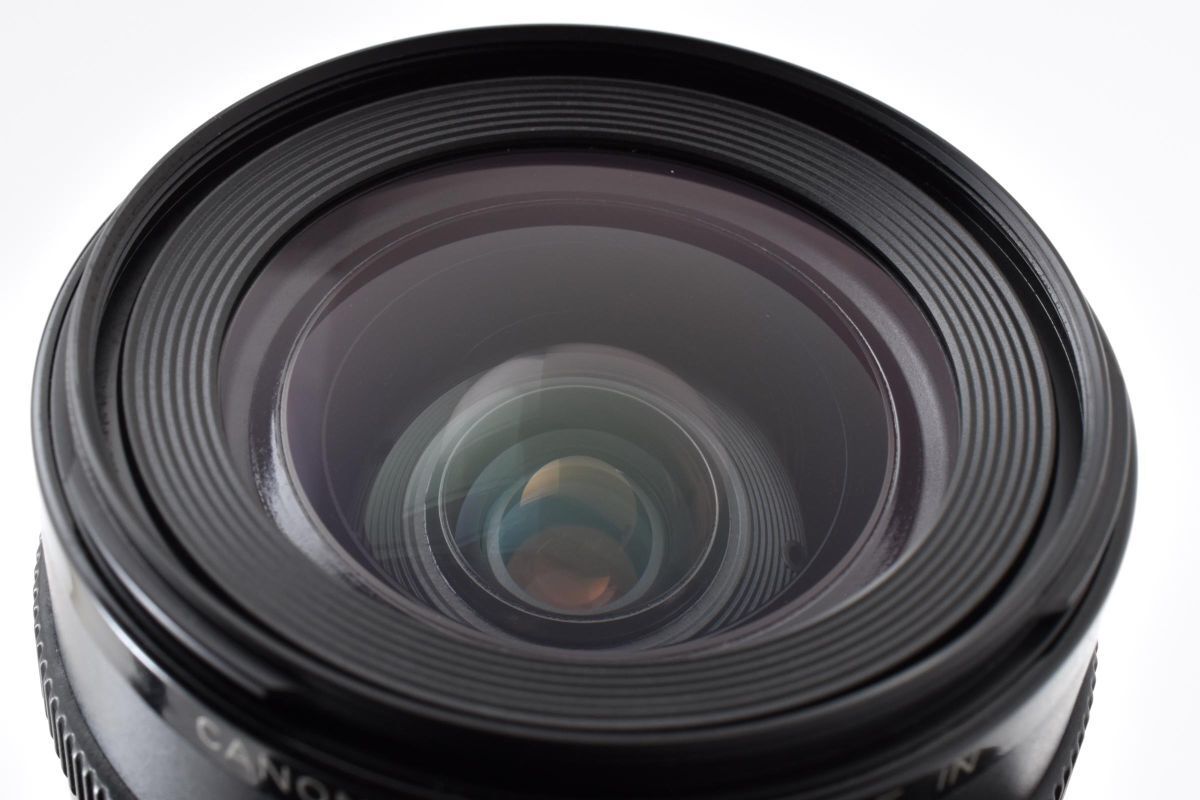新品級★キャノン Canon EF 24mm F2.8★前後キャップ付 #619 ☆極上品☆ Canon キヤノン キャノン EF 24mm F2.8 前後キャップ付き
