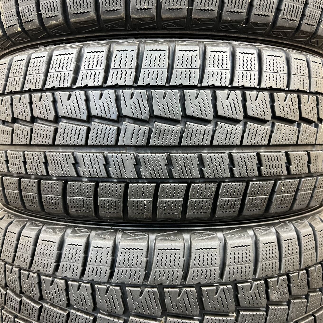 タイヤのみ]スタッドレスタイヤ 205/55R16 DUNLOP WINTER MAXX WM02 4