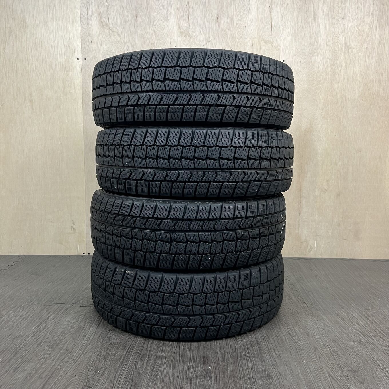 専用59 DUNLOP WM02 205/60R16 2021年製 スタッドレス タイヤのみ]スタッドレスタイヤ 205/60R16 DUNLOP SP WINTER MAXX WM02