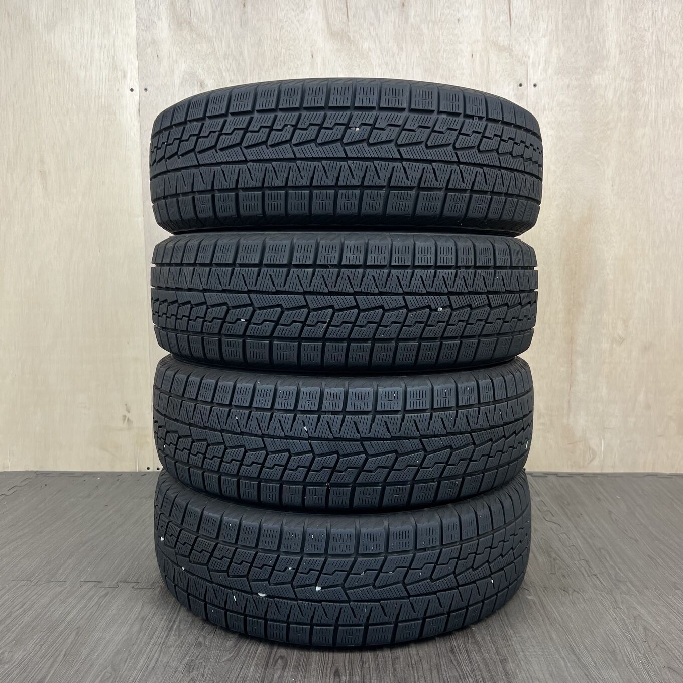 タイヤのみ]スタッドレスタイヤ 195/65R15 YOKOHAMA ICE GUARD IG70 4