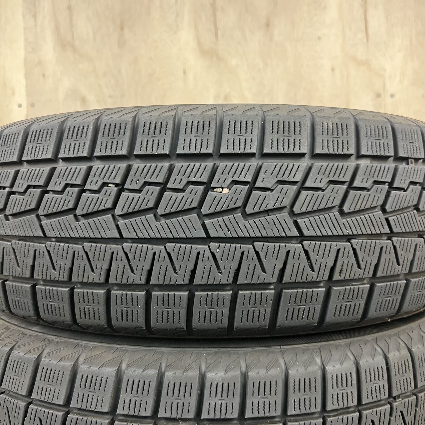 タイヤのみ]スタッドレスタイヤ 195/65R15 YOKOHAMA ICE GUARD IG70 4