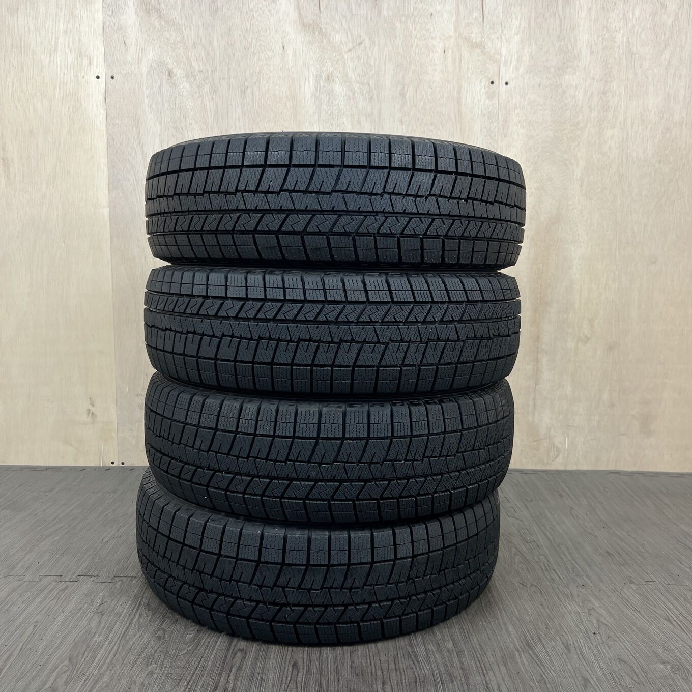 タイヤのみ]スタッドレスタイヤ 175/65R15 DUNLOP WINTER MAXX 03 4本