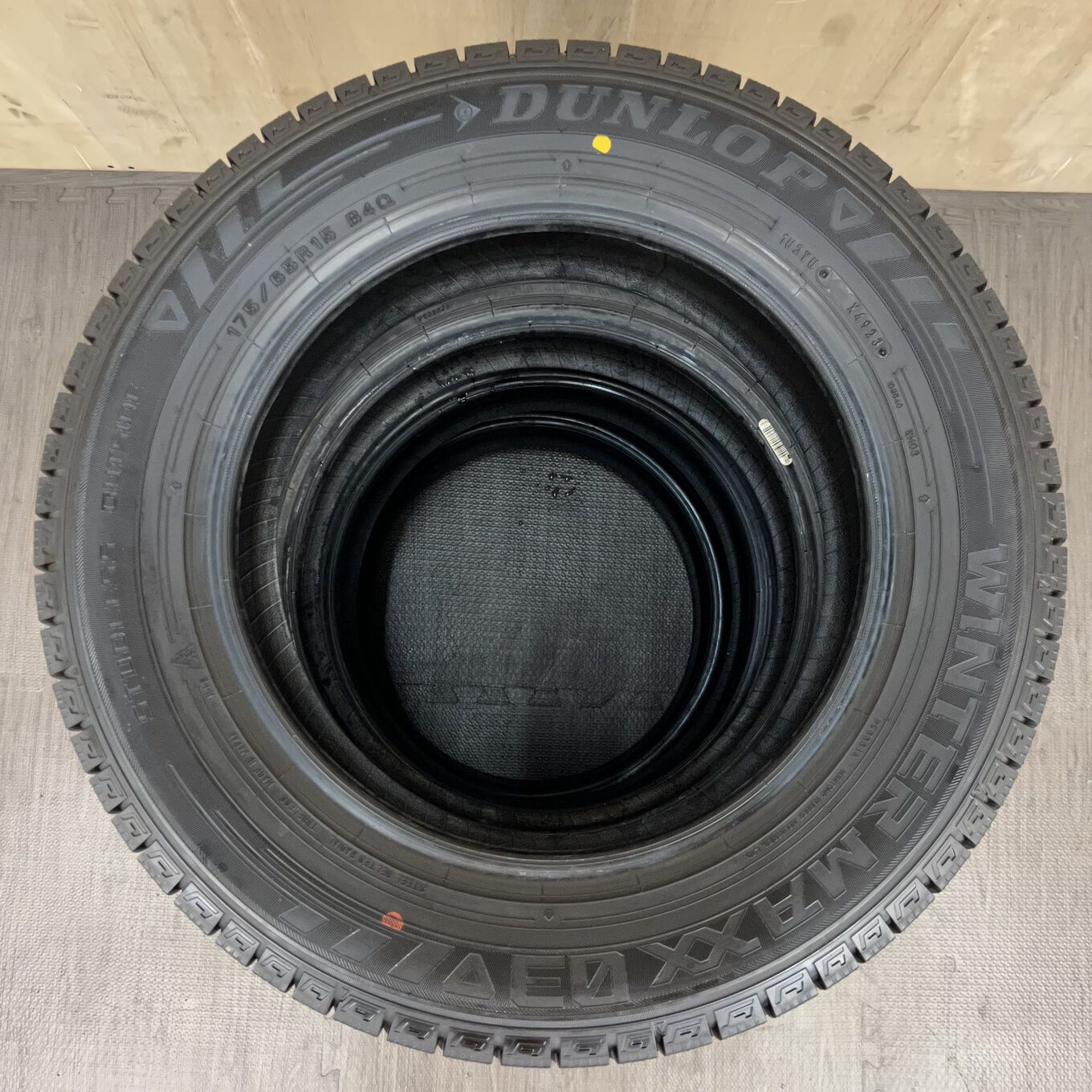 タイヤのみ]スタッドレスタイヤ 175/65R15 DUNLOP WINTER MAXX 03 4本