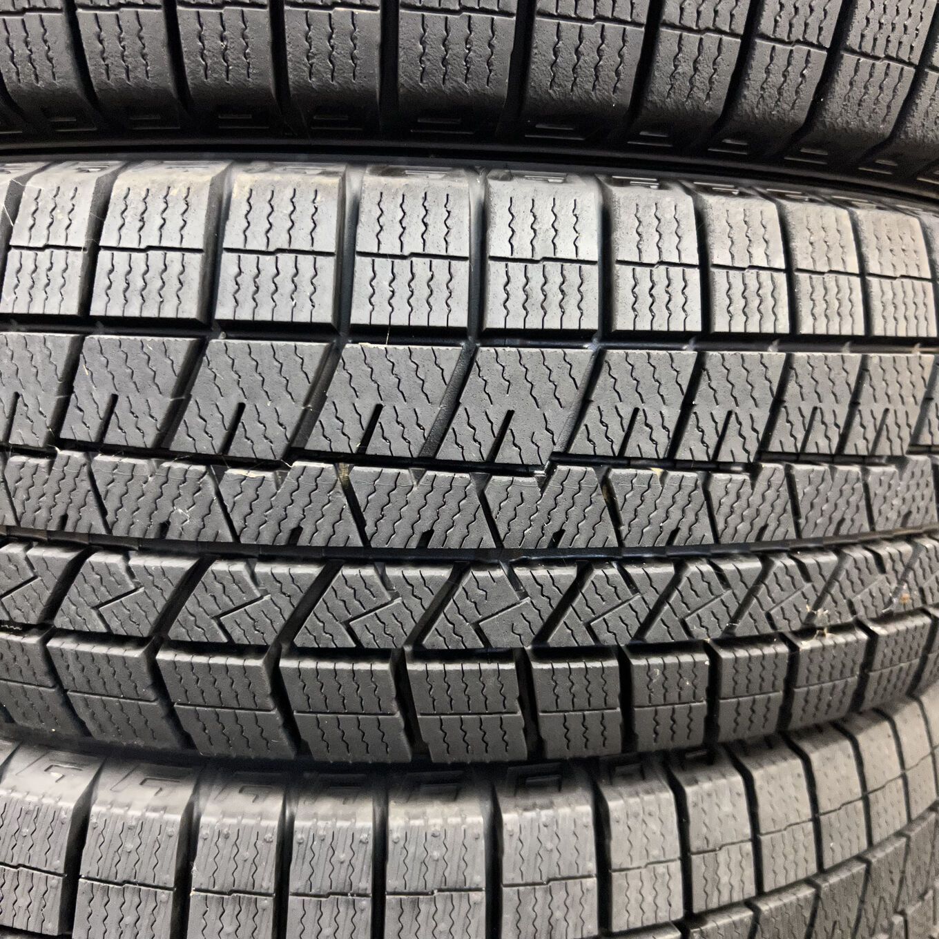 タイヤのみ]スタッドレスタイヤ 175/65R15 DUNLOP WINTER MAXX 03 4本