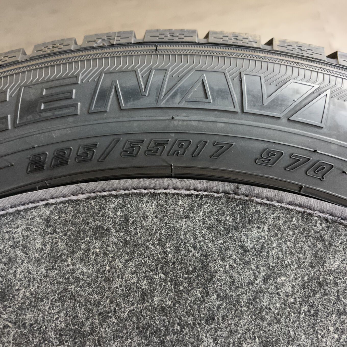 タイヤのみ]スタッドレスタイヤ 225/55R17 GOODYEAR ICE NAVI 7 4本