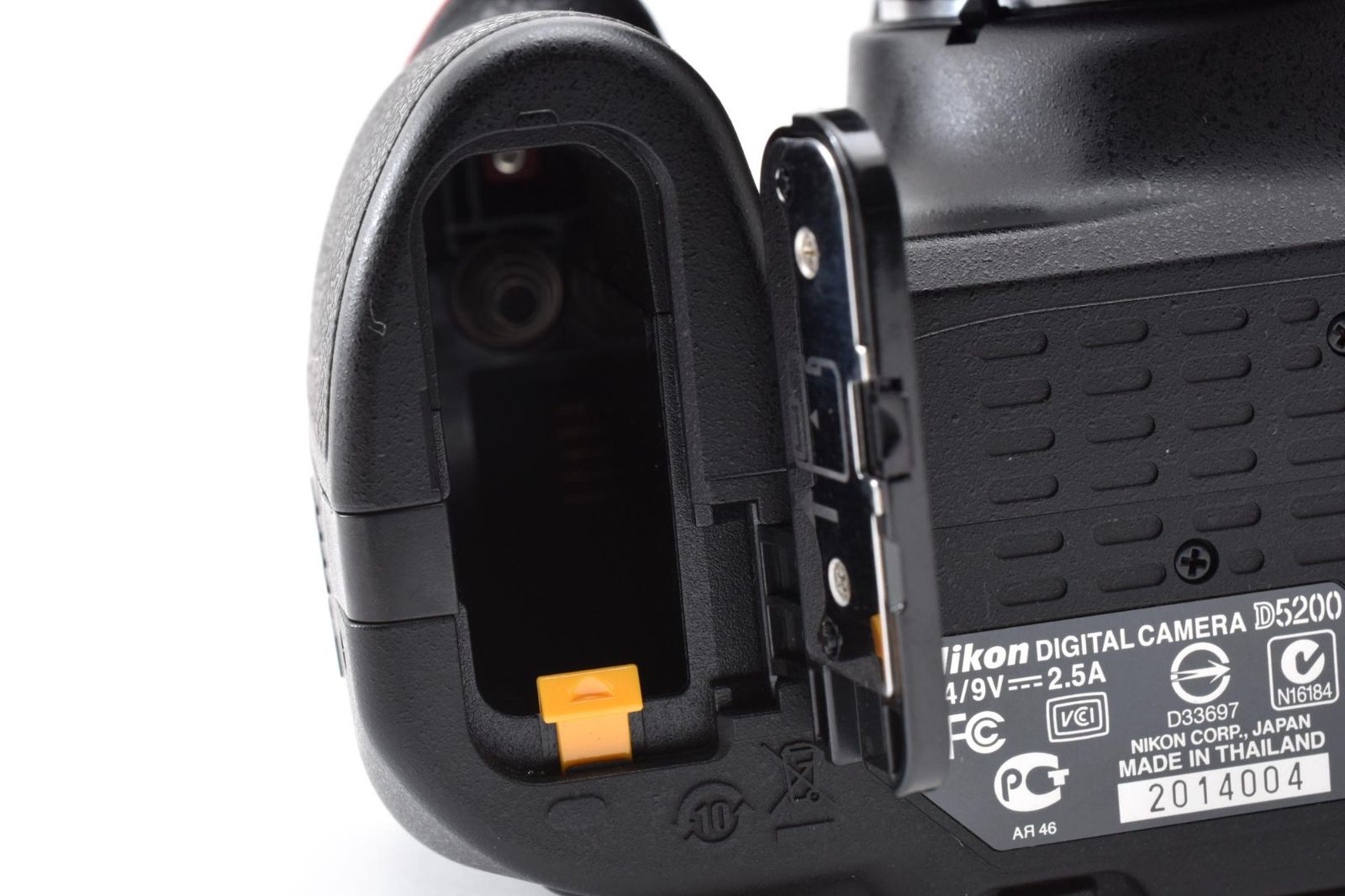 実用美品 Nikon ニコン D5200 / AF-S 18-55mm 3.5-5.6 G DX VR レンズ
