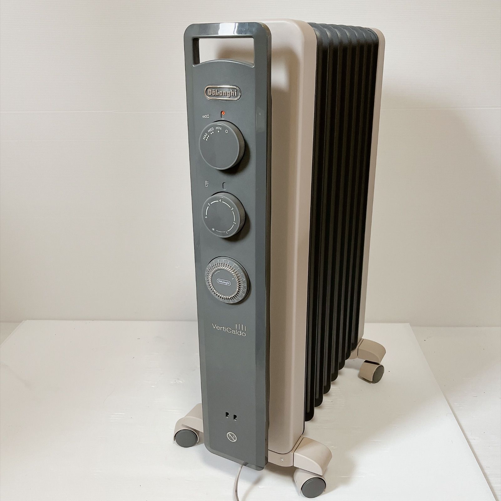 DeLonghi RHJ21F0812-GY ヴェルティカルド オイルヒーター #550-0830-1