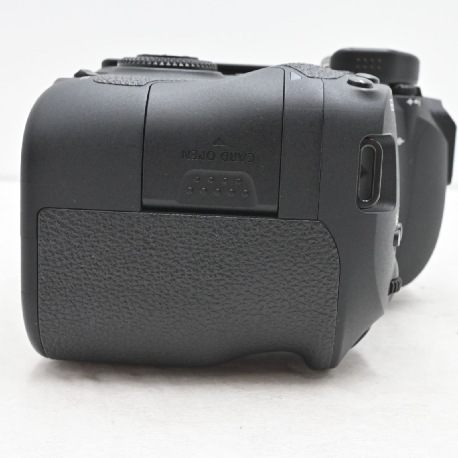 シャッター回数『9977』Canon デジタル一眼レフカメラ EOS 6D Mark II ボディー EOS6DMK2
